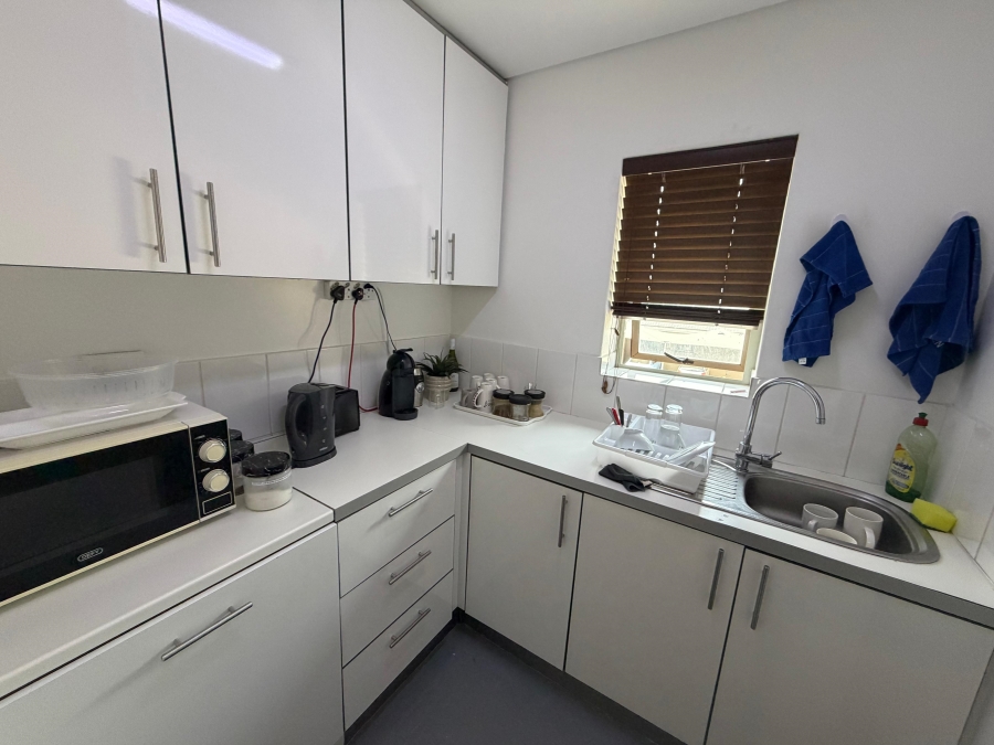 To Let Commercial Property for Rent in Durbanville Western Cape